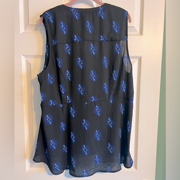 Torrid Lightening Bolt Sheer Tie Front Top Sleeveless Blouse 1X Plus Size V-neck - Picture 2 of 8